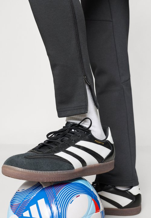 adidas Pantalón presentación Entrada26 — photo 4