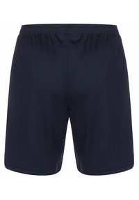 Marineblaue Sportshorts mit elastischem Bund, glatter Textur und ohne sichtbare Taschen oder Beschläge. Schlichtes, sauberes Design.
