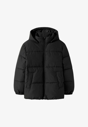Czarna kurtka puchowa wykonana z syntetycznego materiału, z kapturem, zapięciem na zamek i dwoma przednimi kieszeniami o pikowanej strukturze.