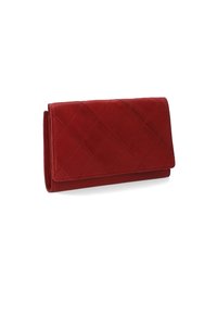 Rote Lederbrieftasche mit einem gesteppten Muster, rechteckiger Form und einem Klappenverschluss. Sie verfügt über eine glatte Textur und sichtbare Nähdetails.