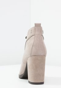 Caprice Ankelboots - sand