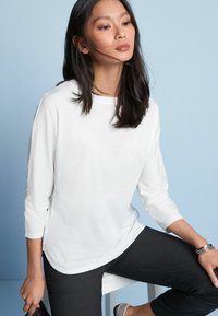 Next 3/4 LENGTH SLEEVES T-SHIRT - Lihtne T-särk - ultimate white