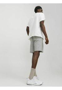 Jack & Jones Shorts - agave green