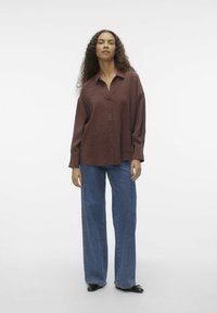 Vero Moda Nööpidega pluus - bitter chocolate