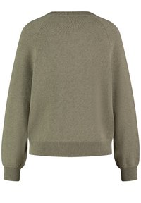 Maglione verde oliva con scollatura e polsini a coste, caratterizzato da una vestibilità comoda e una texture liscia. La vista posteriore mostra un design semplice e senza decorazioni.