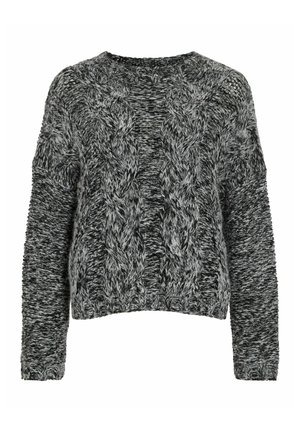 Siv opleteni pulover z vzorcem kabla, okroglo izrezan ovratnik in dolgi rokavi. Tekstura preje dodaja globino in mehkobo oblikovanju.