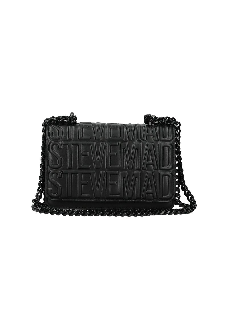 Borsa a tracolla nera in materiale sintetico con nome del brand impresso, forma rettangolare, superficie testurizzata e tracolla a catena.