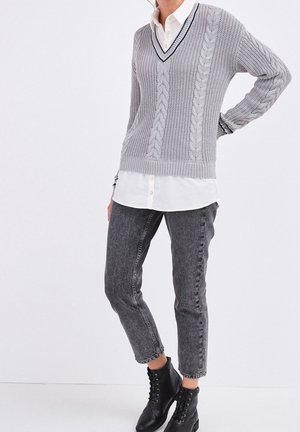 Pullover - grey