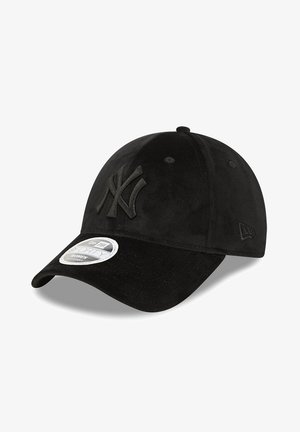 Black cap made of suede material featuring an embroidered NY logo in black, a curved visor, and a snapback closure.