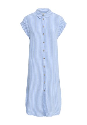 Robe-chemise bleu clair sans manches avec des rayures verticales blanches, un col et une fermeture à boutons sur le devant au centre.
