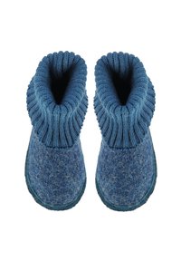 Blauwe wollen slippers met een geribbeld gebreid boord en een viltachtig lichaam, met een gestructureerd oppervlak en contrasterende stiksels langs de zool.