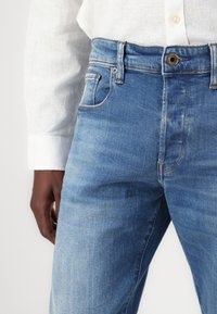 G-STAR Džíny Straight Fit - light-blue denim