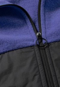 hessnatur Fleecejacke - irisblau