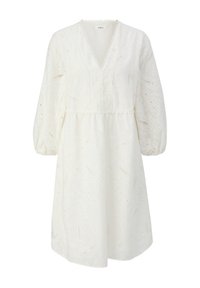 Robe blanche avec un décolleté en V, dotée de longues manches ballons, d'une broderie paisley complexe et de découpes, cintrée à la taille.