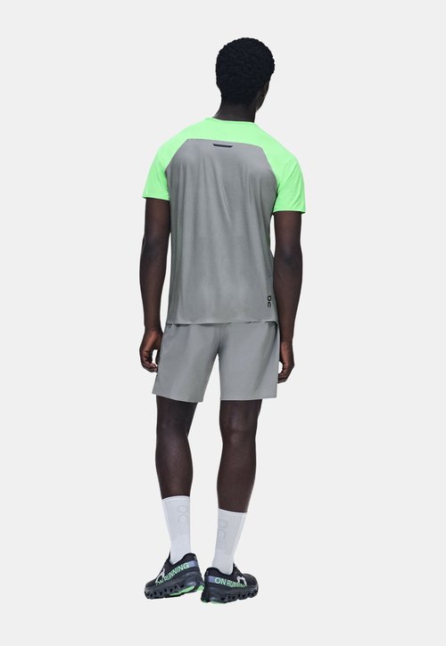 On PERFORMANCE-T - Sports T-shirt - verdite — foto 3