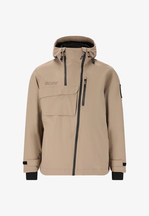 Beige vandtæt jakke med hætte, sorte lynlåse, frontlomme og justerbare manchetter. Har logo på den øverste venstre side.