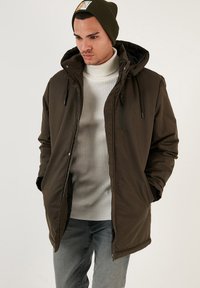 Buratti Žieminis paltas - khaki
