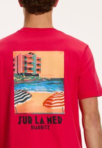 Shiwi Apdrukāts T-krekls - coral pink