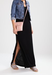 Bik Bok Robe longue - black