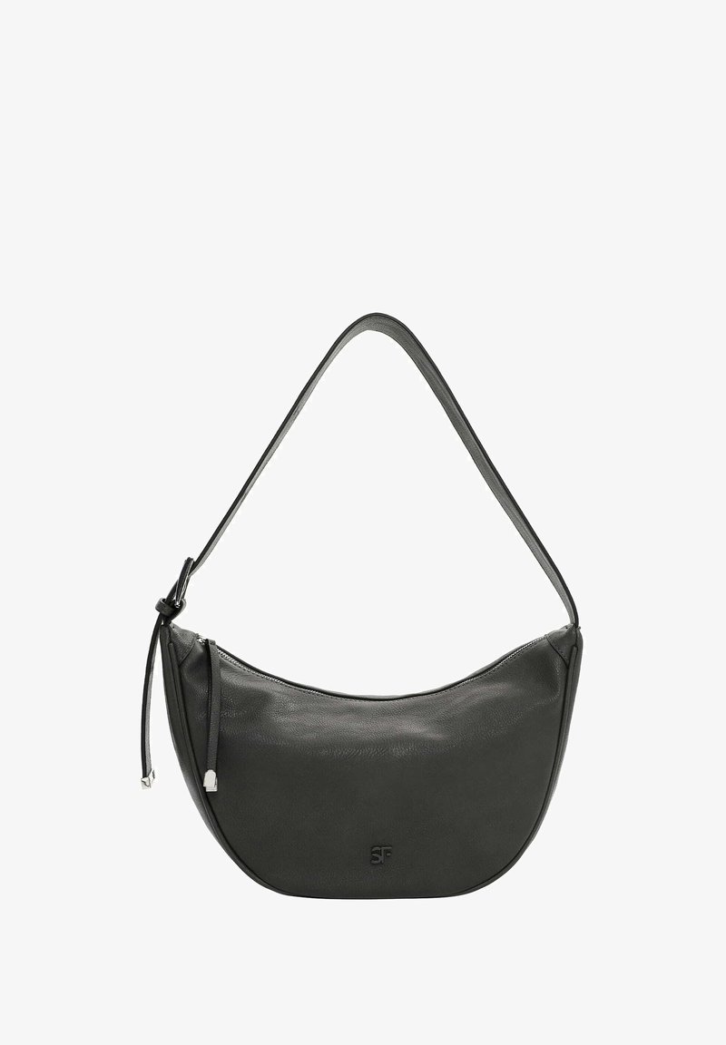 Tmavě šedá kožená kabelka přes rameno s zakřiveným tvarem, se zipovým uzavíráním a nastavitelným popruhem. Na přední straně má jemné logo.