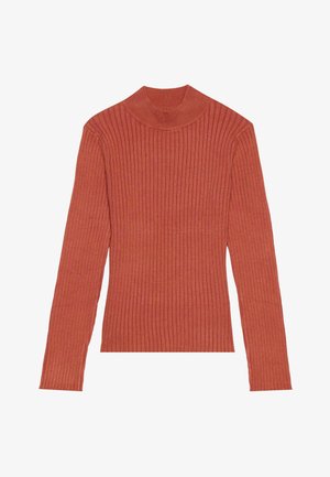 Ribbed turtleneck top in rust color, featuring long sleeves and a close-fitting design, made from soft stretch material.