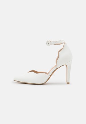 Escarpins à talons hauts - white