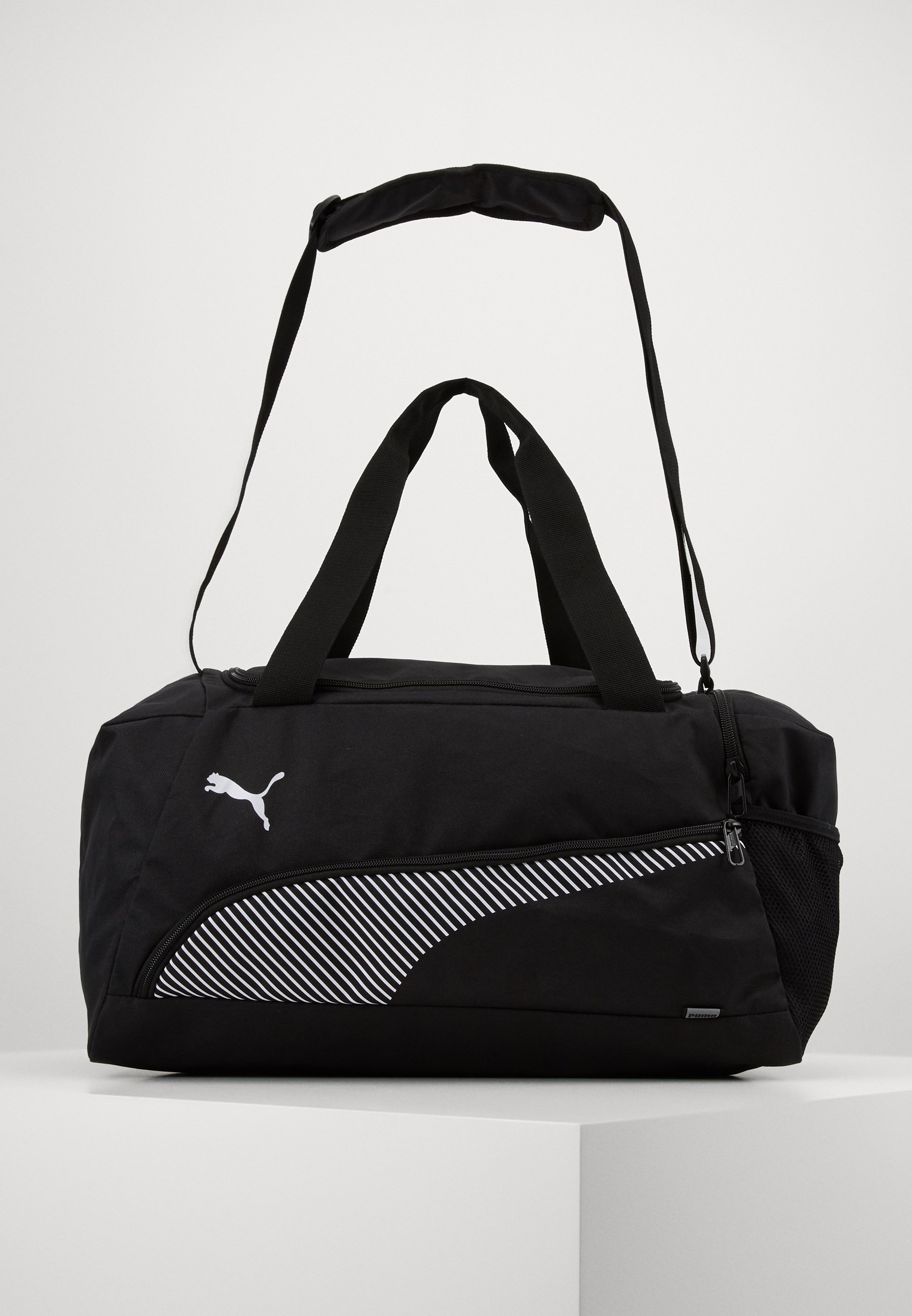 Women FUNDAMENTALS SPORTS BAG S UNISEX - Sports bag Women FUNDAMENTALS SPORTS BAG S UNISEX - Sports bag
