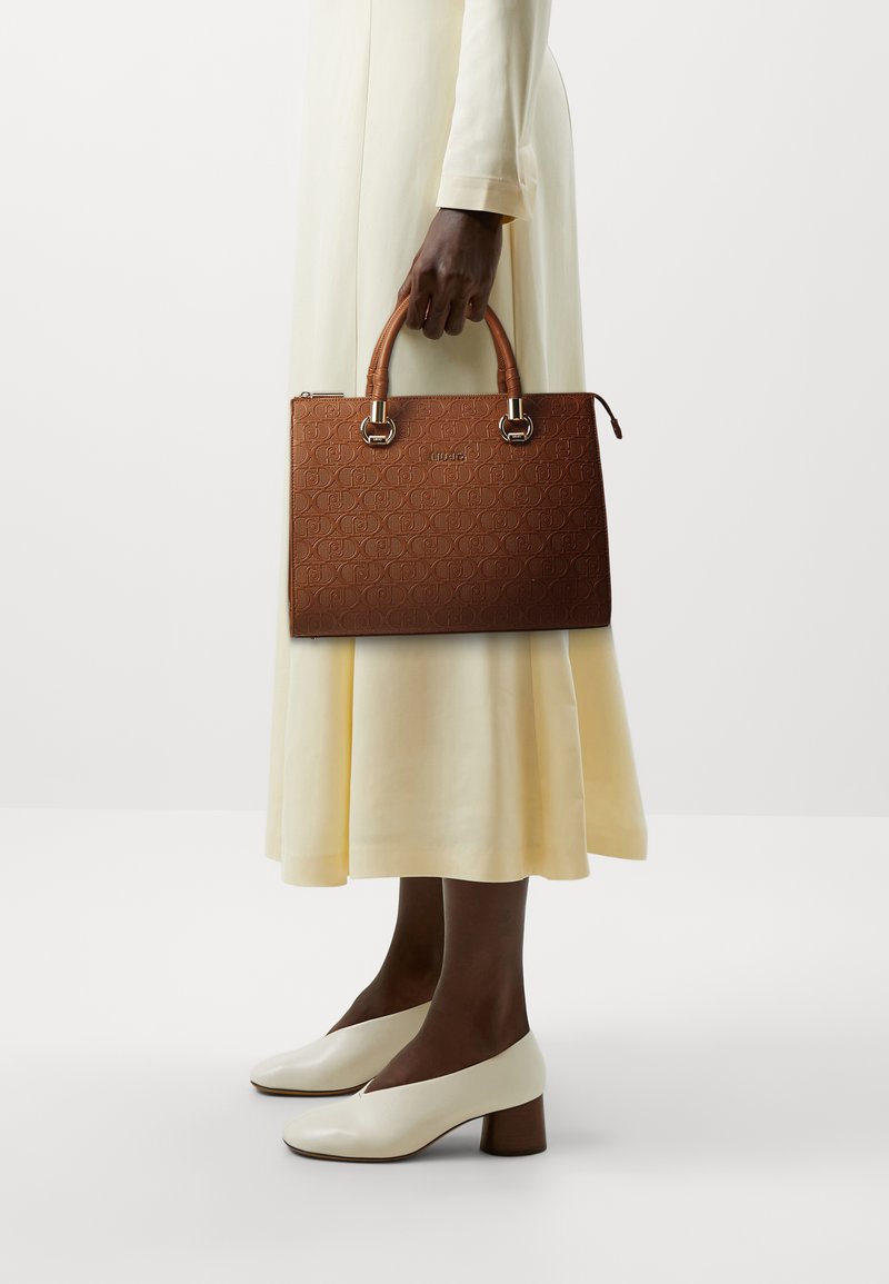 LIU JO SATCHEL - Kézitáska - deer