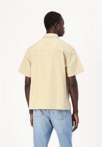 Calvin Klein Jeans Marškiniai - pale khaki