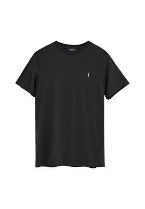 Zwarte T-shirt met korte mouwen en ronde hals met klein wit polo speler logo op de linkerborst, afgebeeld op een witte achtergrond.