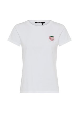 Weißes T-Shirt mit kurzen Ärmeln, kleiner pink bestickter Erdbeere und grünen Blättern auf der linken Brust, Rundhalsausschnitt und Marc Aurel Etikett.
