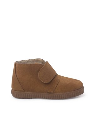 Winter boots - camel