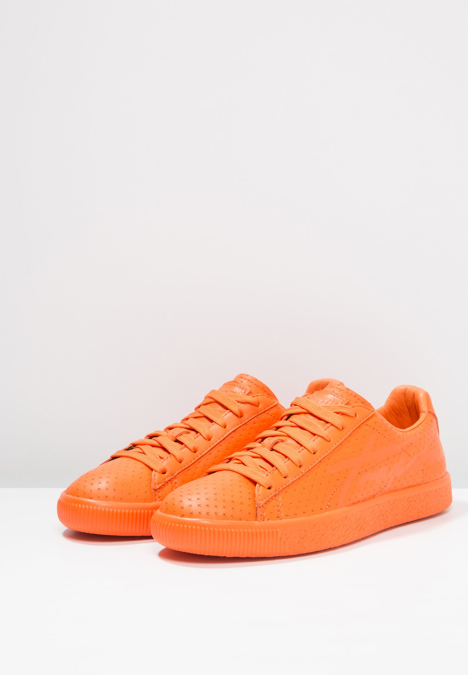 Puma CLYDE PERFORATED TRAPSTAR - Zapatillas - golden poppy/naranja - Zalando .es