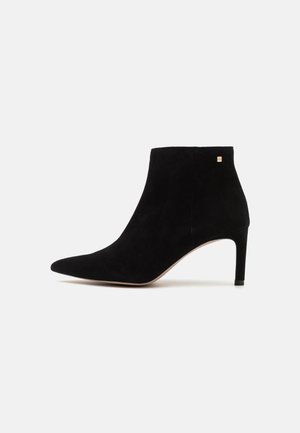 Botines bajos - black