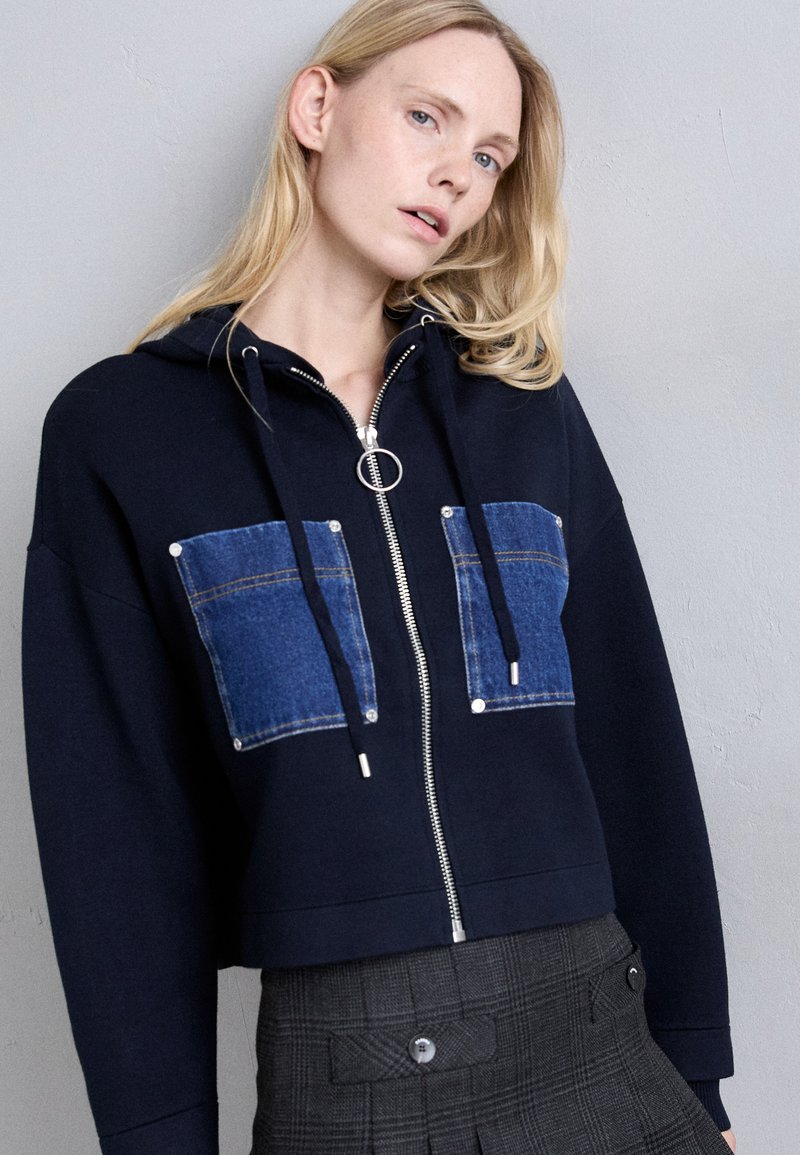 Hotel Kalinga Sweat A Capuche Tommy Jeans Col Rond Pull