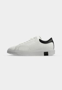 Non sélectionné, off white/falcon