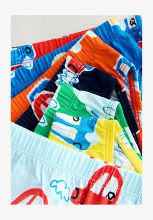 Rinktinė ryškių spalvų maudymosi šortų kolekcija, puikuojantis įvairiais animacinių filmų transporto priemonių raštais. Medžiagos atrodo minkštos, o elastingos juostos užtikrina komfortą.