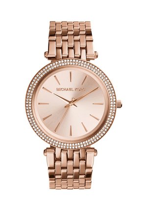 Reloj Michael Kors de oro rosa con bisel decorado con cristales, esfera minimalista y pulsera de metal con eslabones.