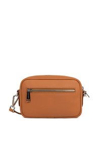 Borsa a spalla in pelle marrone con forma rettangolare, dotata di una tasca frontale con zip e accessori in metallo argentato. Texture liscia con dettagli cuciti.