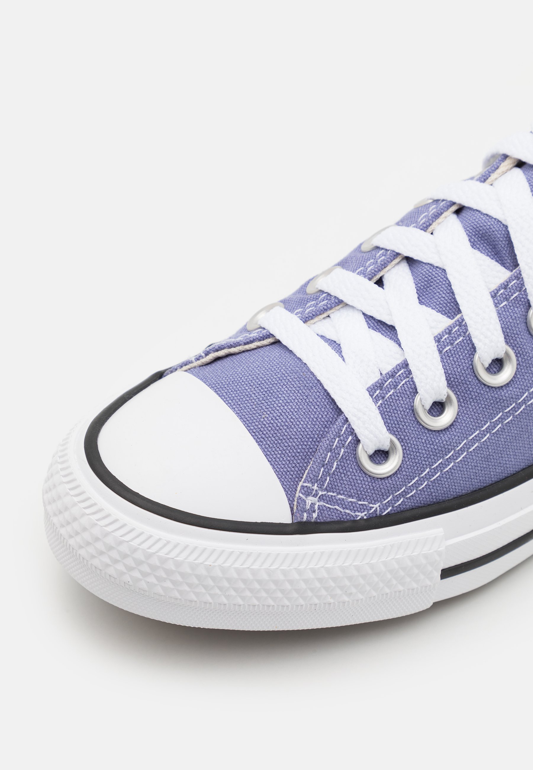 lilac converse trainers