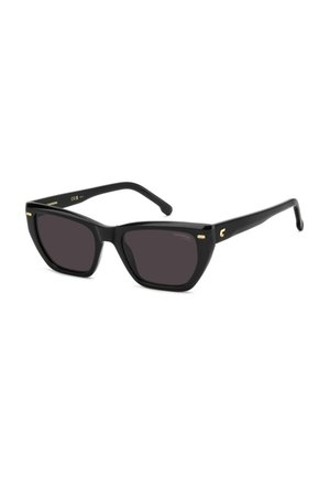 Schwarze Cat-Eye-Sonnenbrille mit dunklen Gläsern und dezenten goldenen Akzenten am Gestell und an den Bügeln, nach rechts geneigt auf weißem Hintergrund.