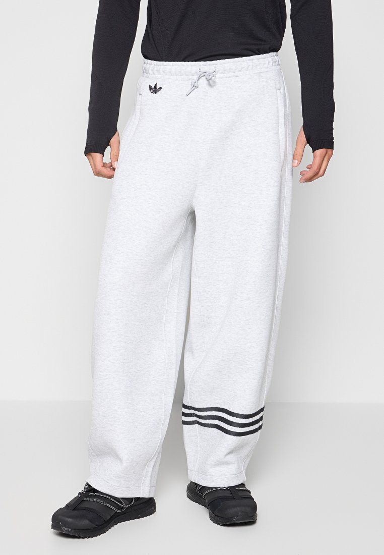 adidas Originals Trainingsbroek lichtgrijs adidas Originals Trainingsbroek lichtgrijs