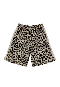 Shorts con stampa leopardata realizzati in tessuto morbido, dotati di vita elastica, di colore beige con macchie nere e dettagli laterali a contrasto.