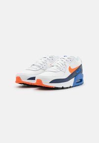 Nike Sportswear AIR MAX 90 UNISEX - Sapatilhas - summit white/safety orange/midnight navy/game royal