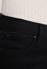 Pepe Jeans Jeans Skinny Fit - black denim
