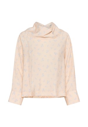 Hosszú ujjú, világos barackszínű blúz laza, bőgallérral és apró kék virágmintával, egyenes szegéllyel és széles mandzsettával.