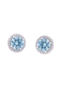 Runde silberne Ohrringe mit großen zentralen hellblauen Edelsteinen, umgeben von kleinen klaren Kristallen auf einem weißen Hintergrund.