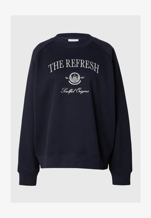 Jūrinis apvalios apykaklės megztinis, pagamintas iš minkštos medžiagos. Yra balta siuvinėta tekstas, lygiagretūs rankogaliai ir laisvas siluetas su tiesia apatine dalimi.