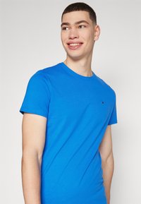 Tommy Jeans SLIM TEE - T-shirt - bas - persian blue
