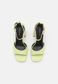 Even&Odd Korolliset sandaalit - light green